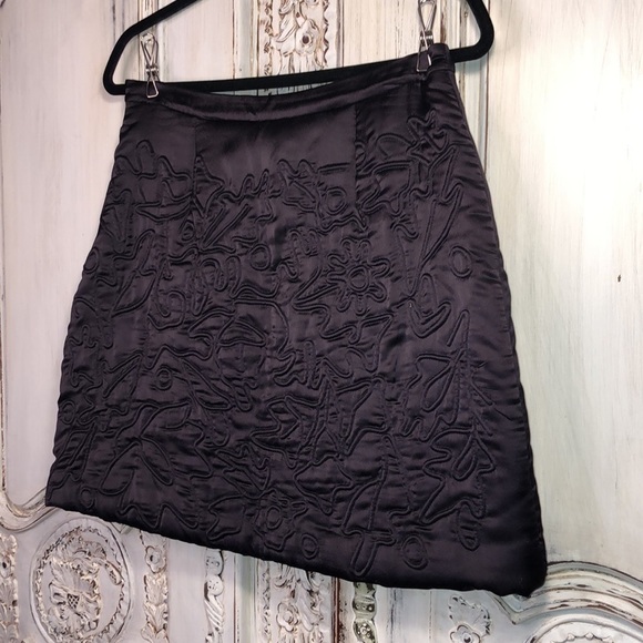 TOPSHOP Padded and Quilted Deep Purple Mini Skirt Size 6 - Picture 3 of 9